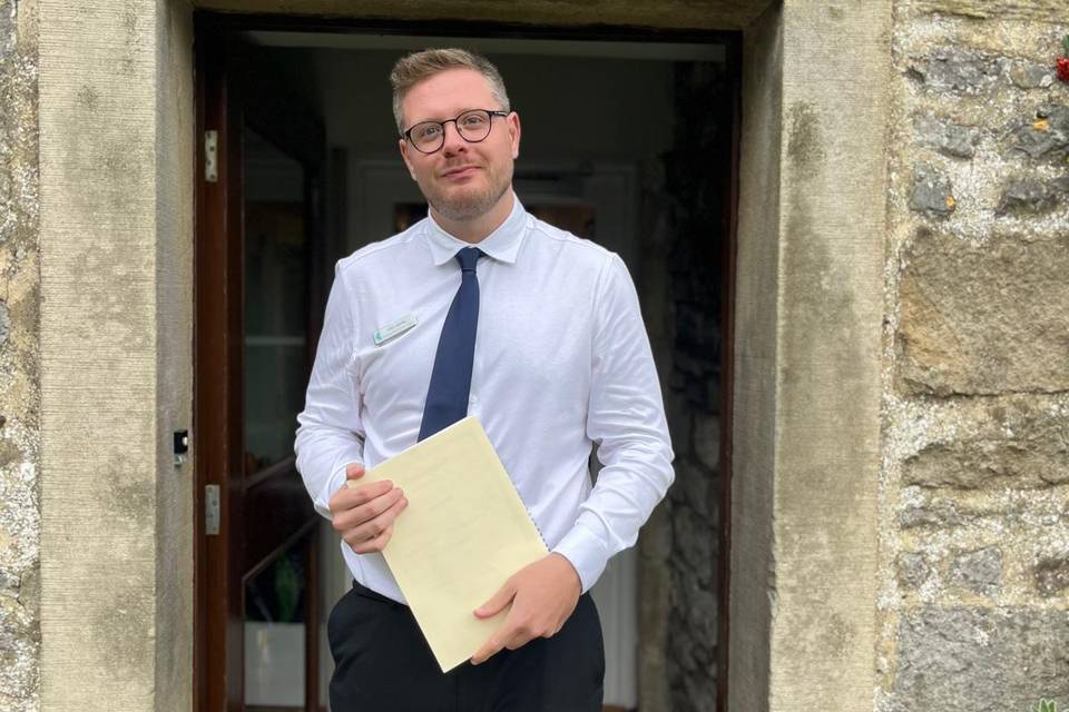 Ollie Lashley Celebrant