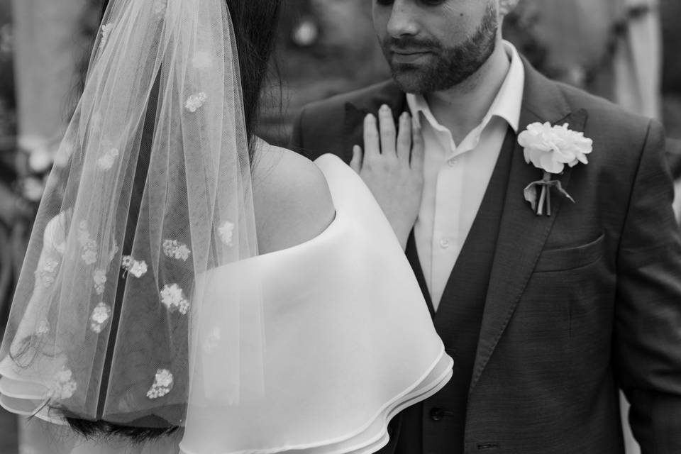 Beaded Bow Veil