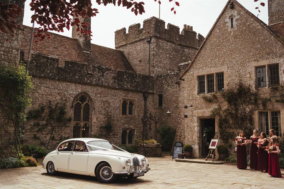 Vintage Car - Courtyard