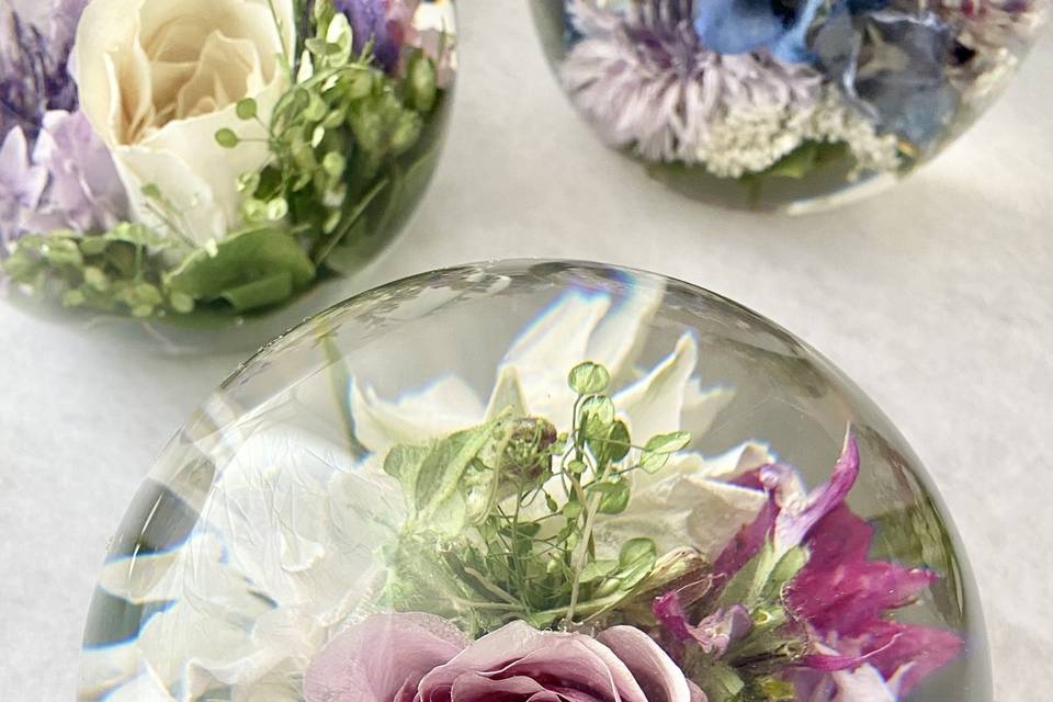 Multi Flower Paperweight