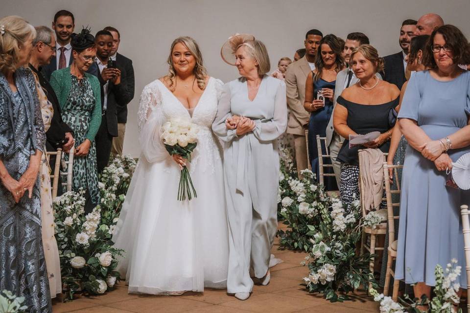 Bridal alterations for Molly