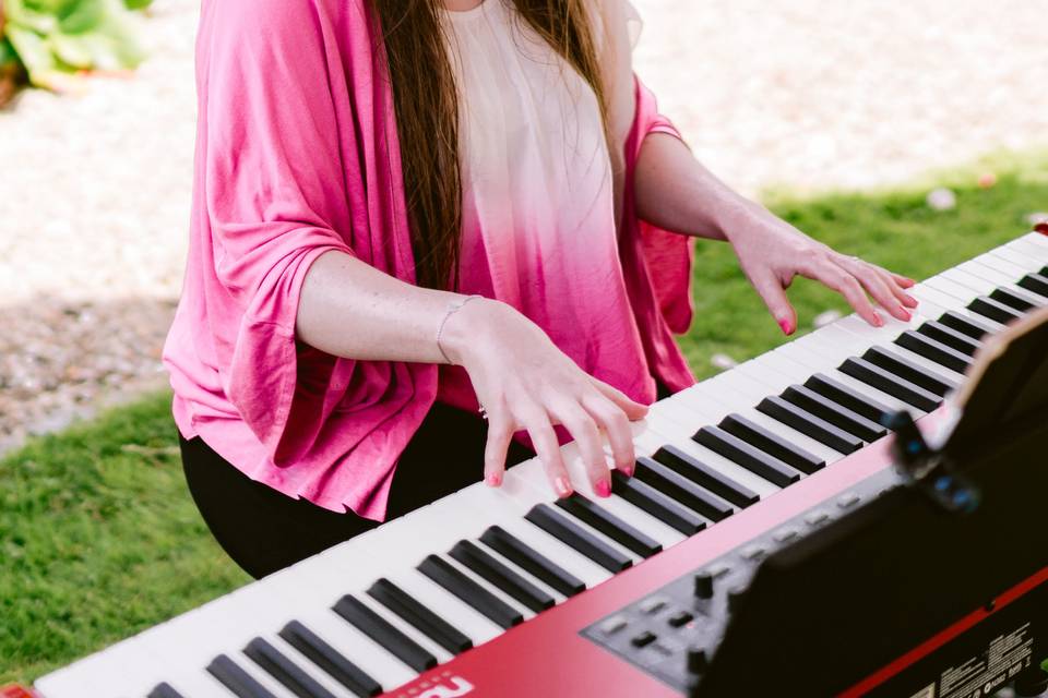 Alyson McDowell - Pianist