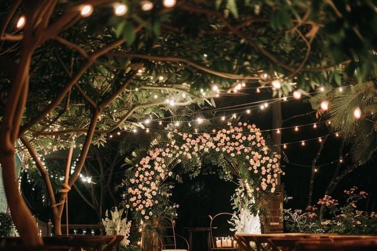 Garden wedding at night