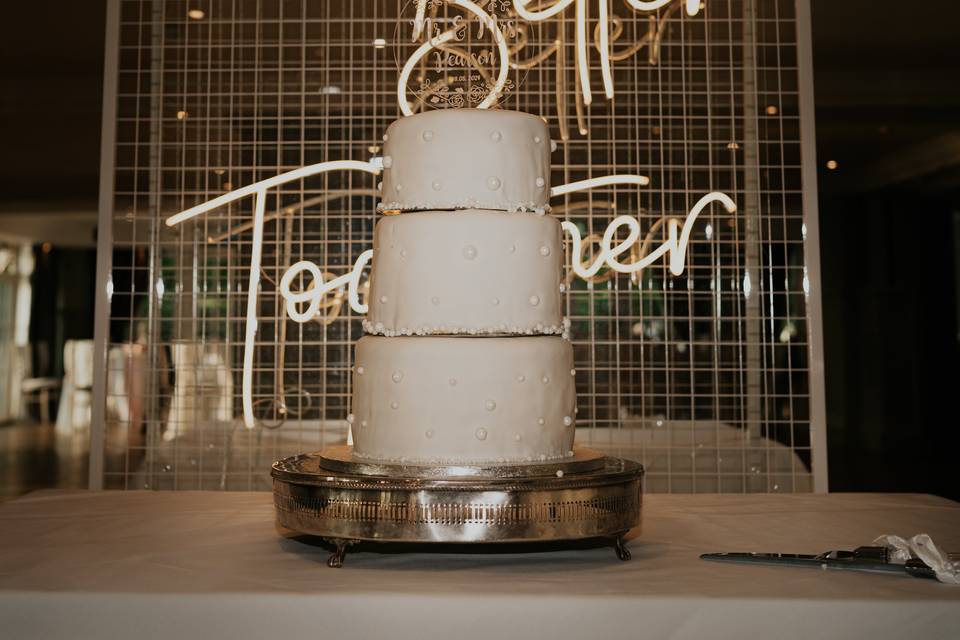 Wedding Cake, Direct Flash