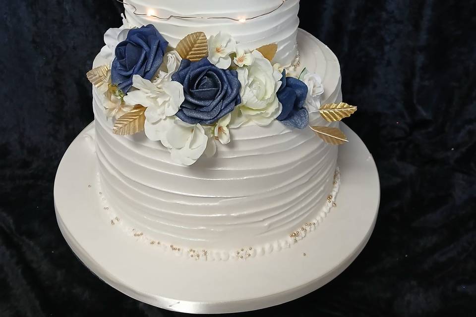 3 Tier Blue/White Flowers (1)