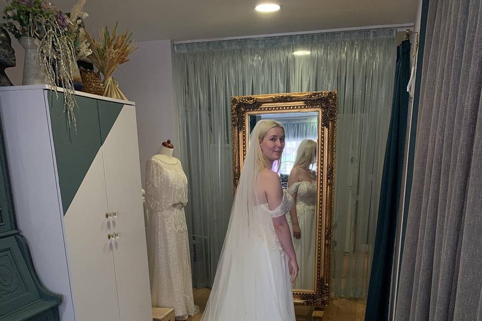 Extra long veil