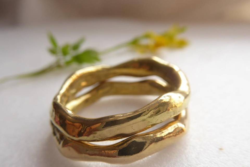 18 carat gold rings
