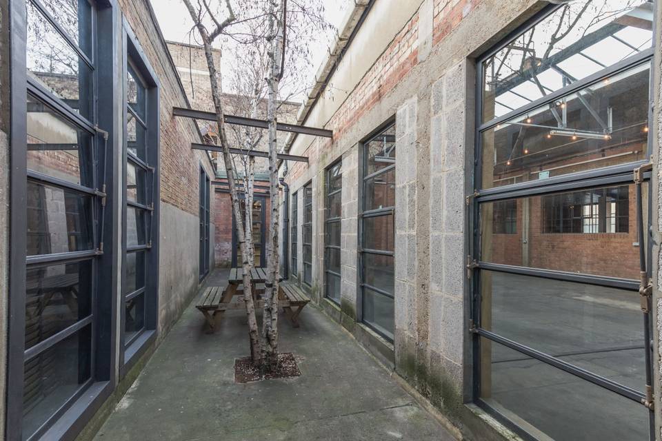 Smoking area