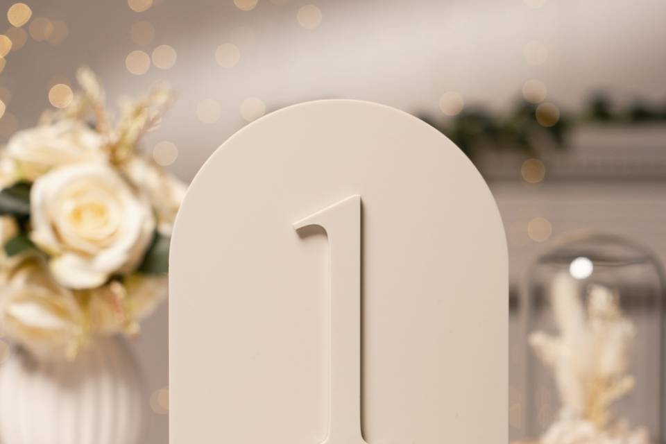 Matte table numbers