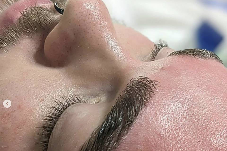 Brow shapping