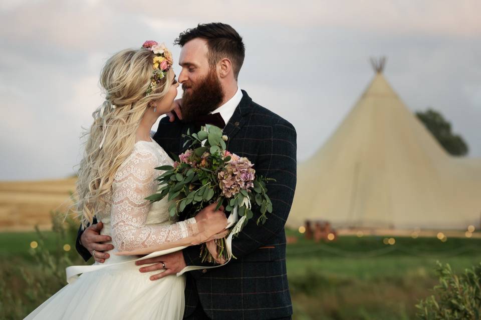 Tipi wedding