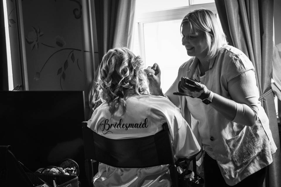 Mrs Makeup at work 😁