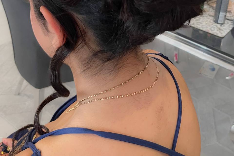 www.sarahdaniels.hair
