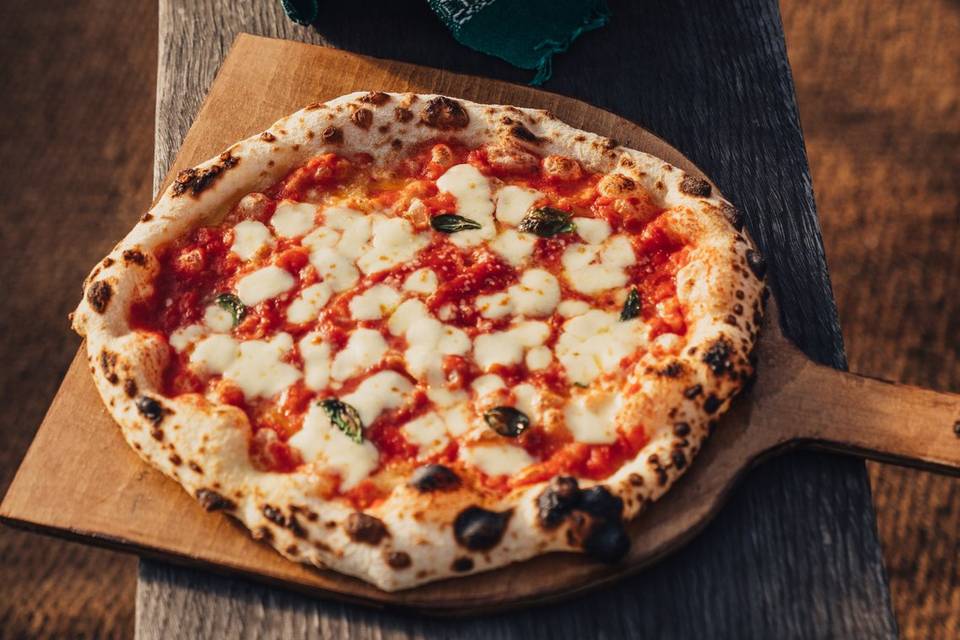 Hot and spicy 'nduja pizza