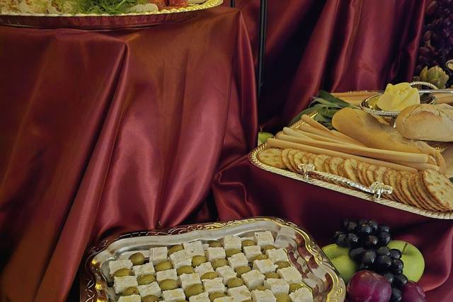 Buffet & table styling