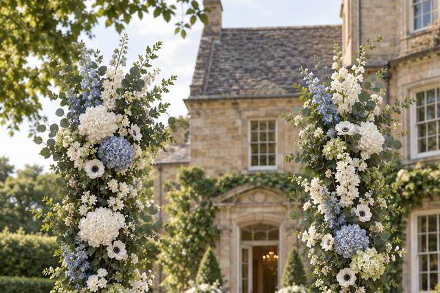 2 Piece Flower Pillars