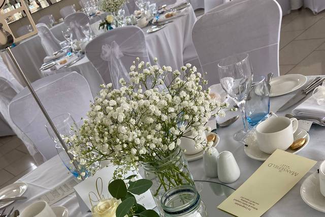 Gypsophila table vase