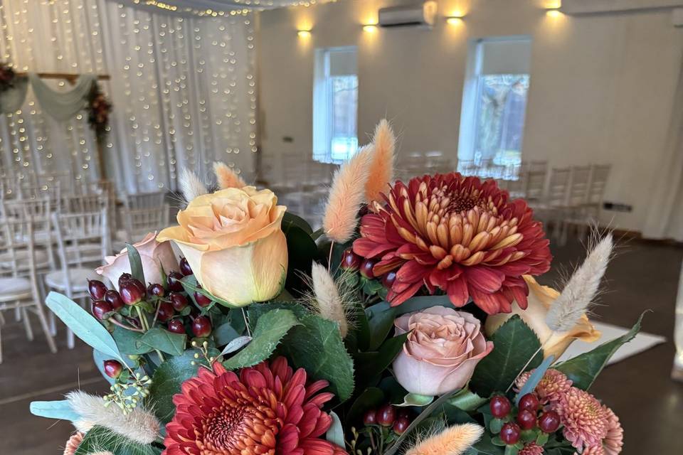 Autumnal bridal bouquet