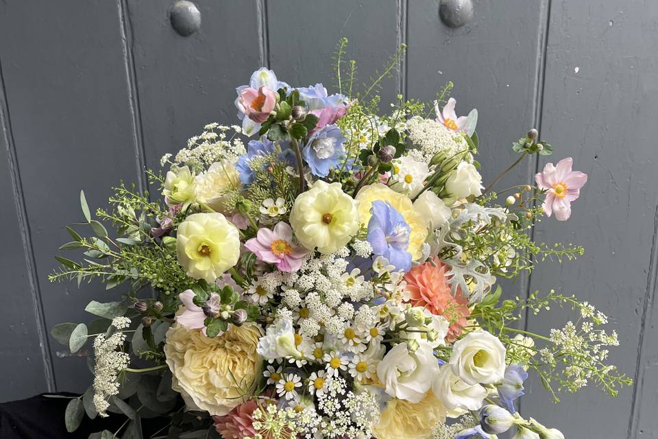 Garden style bridal bouquet