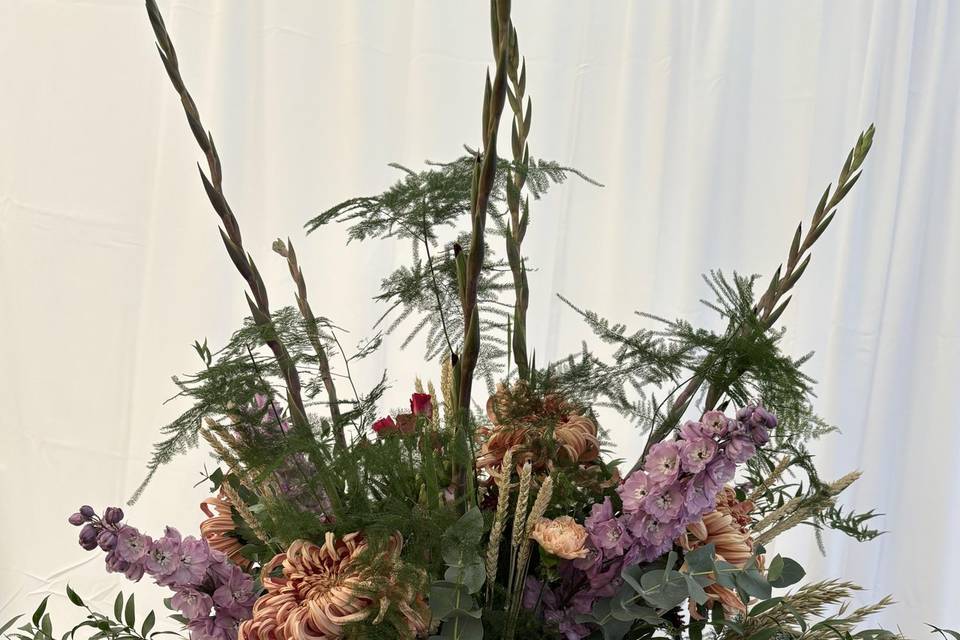 Milk churn arrangement