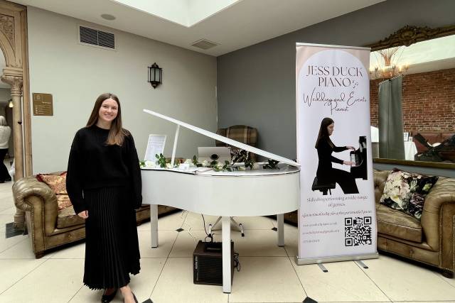 Jess Duck Piano