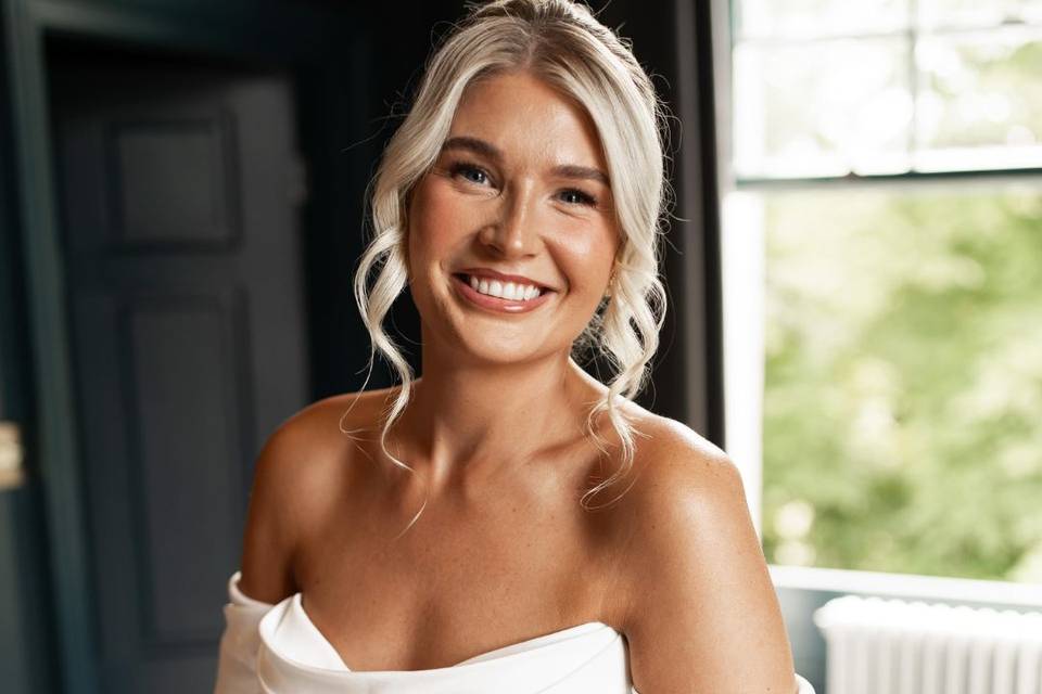 Paris, our gorgeous LV Bride