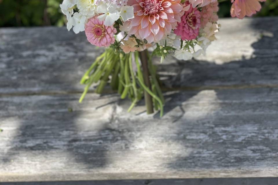 Seasonal dahlia bouquet