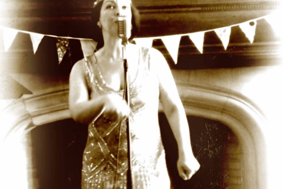 Maria in 1920s event