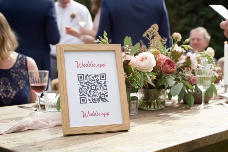 Guests use weddie
