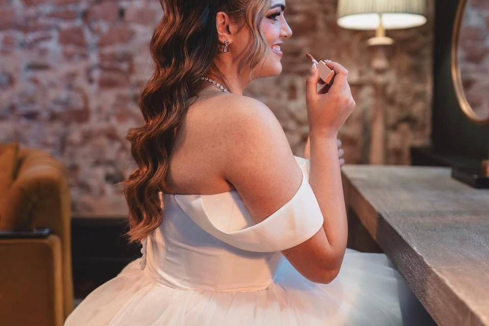 Alison Petitjean Hair & Makeup