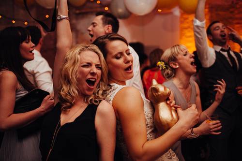 Singing guests