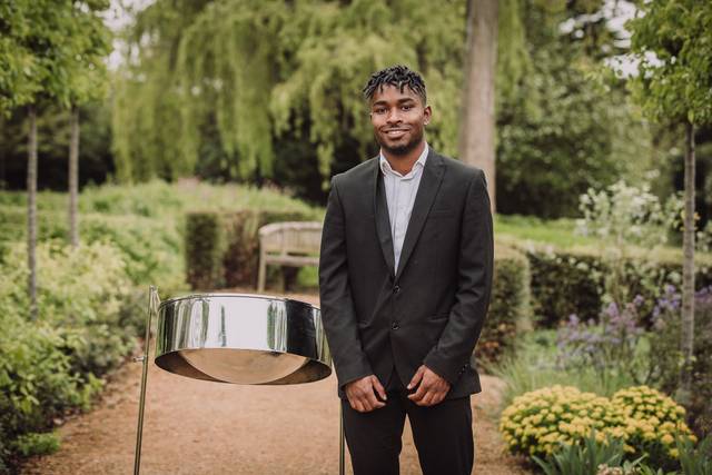 WEDDING MUSICIAN