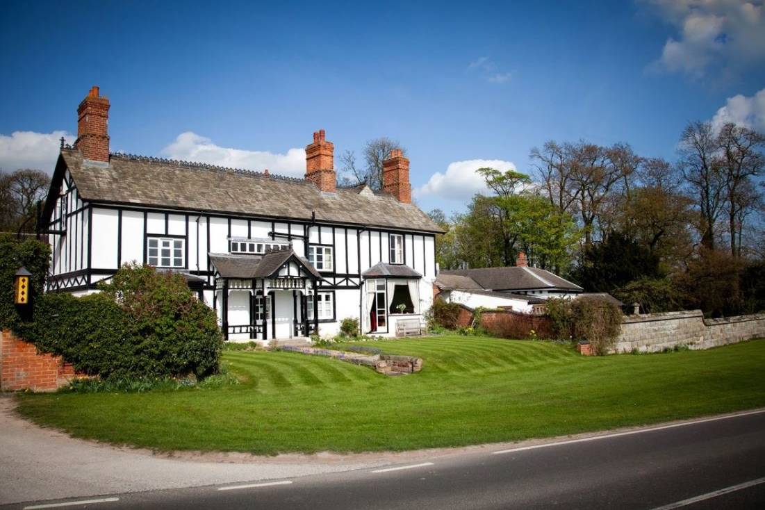 Donington Park Farmhouse Isley Walton, Derbyshire - Updated Prices ...