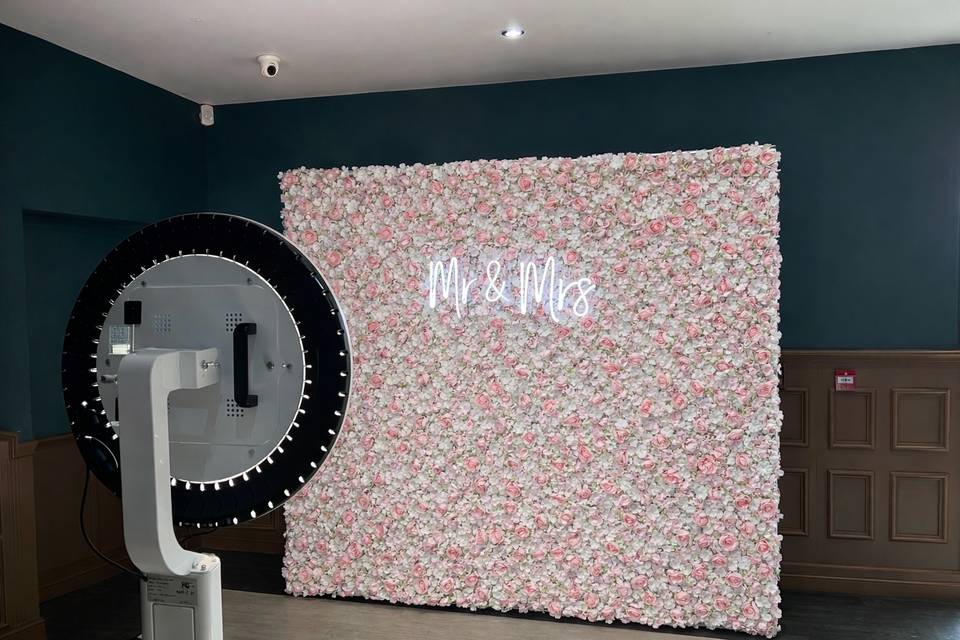 Pink flower wall