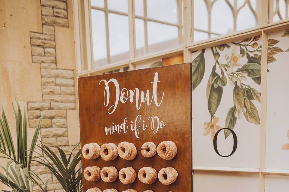 Doughnut Wall