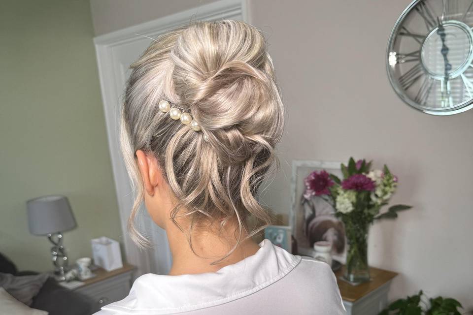 Bridal Hair Up!