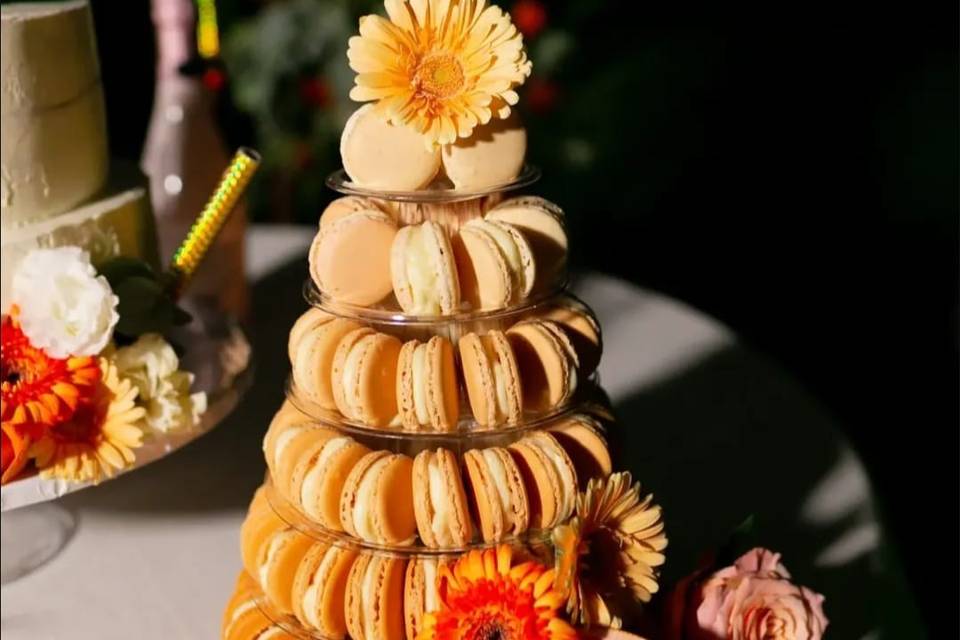 Macaroon Tower