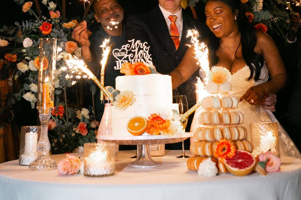 Cake cutting