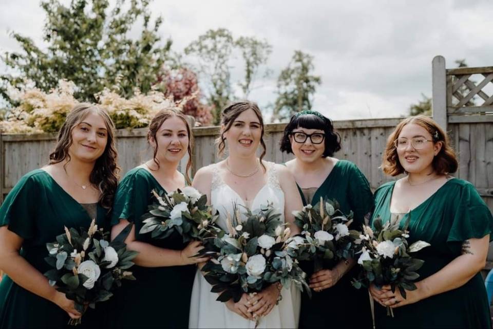 Gorgeous wedding party