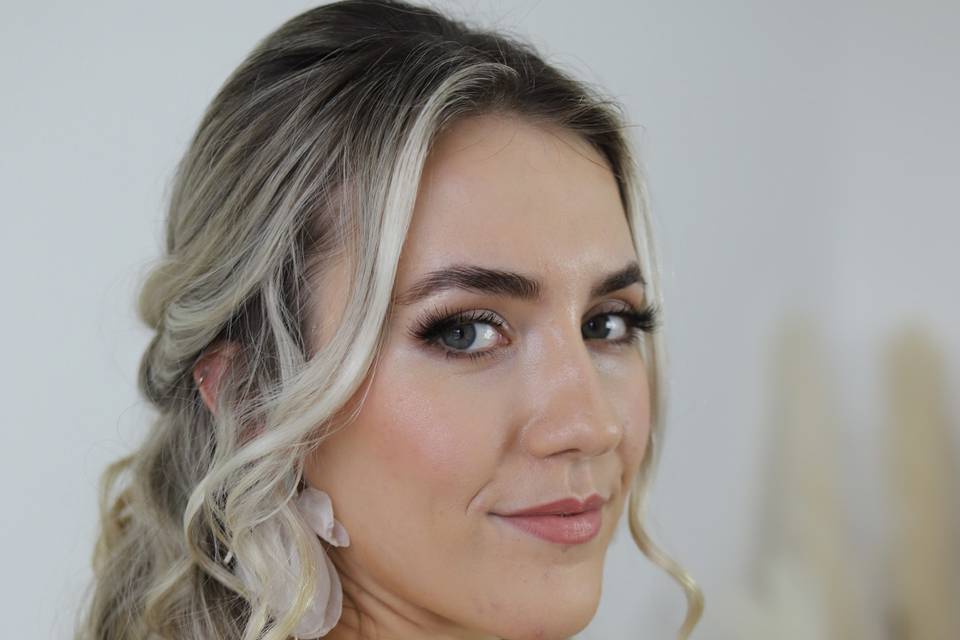 Elly bridal makeup