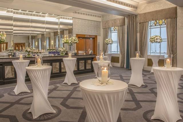 Balmoral Suite - Private Bar