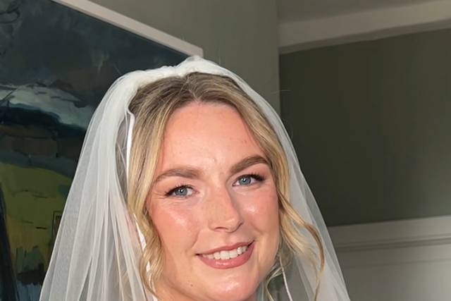 Bridal hair and makeup