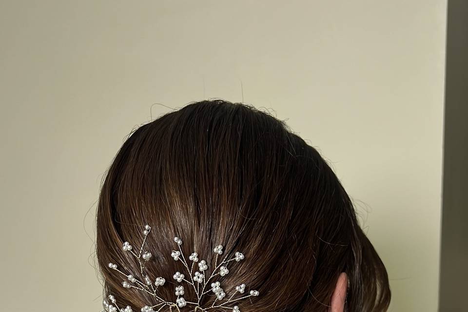 Timeless bridal bun
