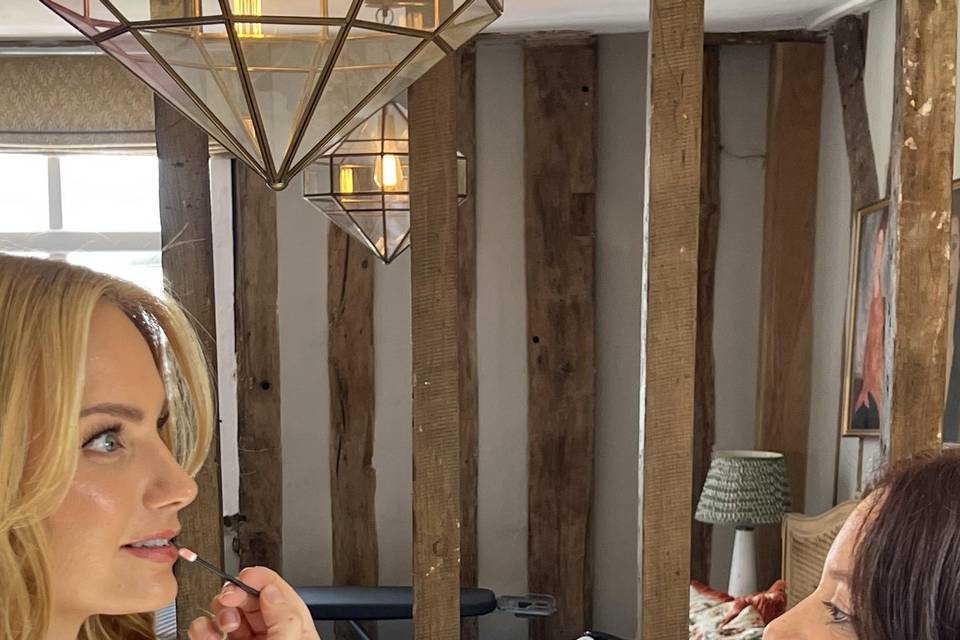Final touches bridal makeup