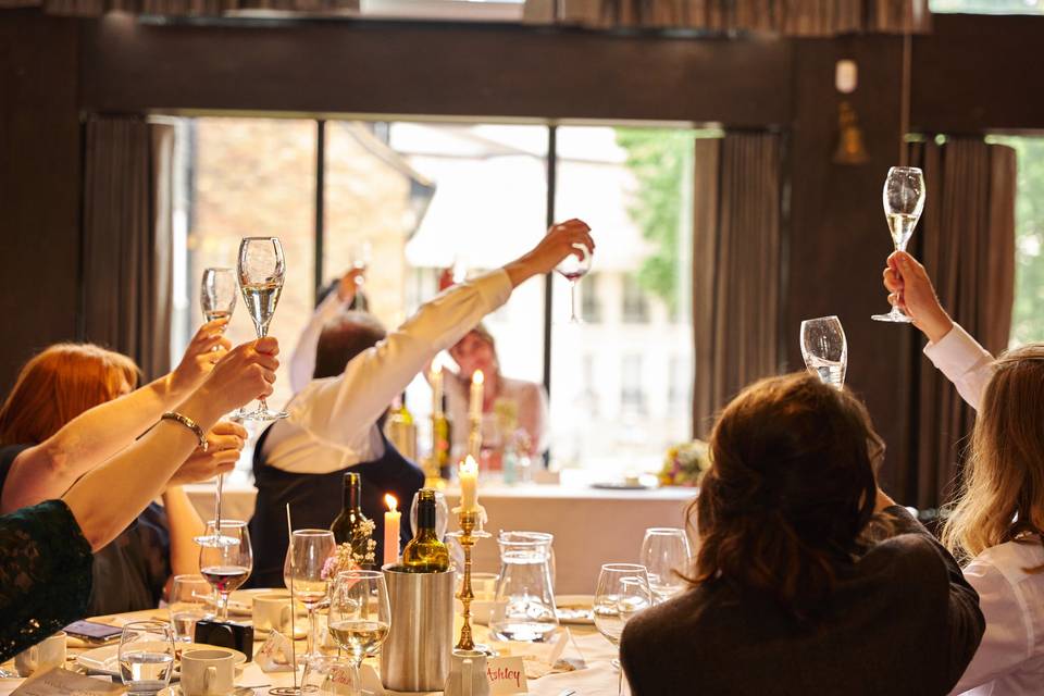 Make a toast !
