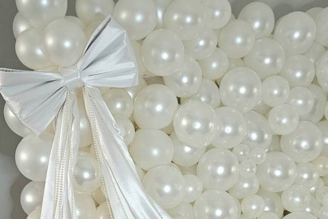 Wedding balloon wall