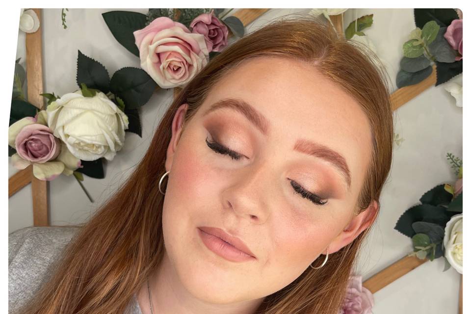 Soft glam makeup closed eye