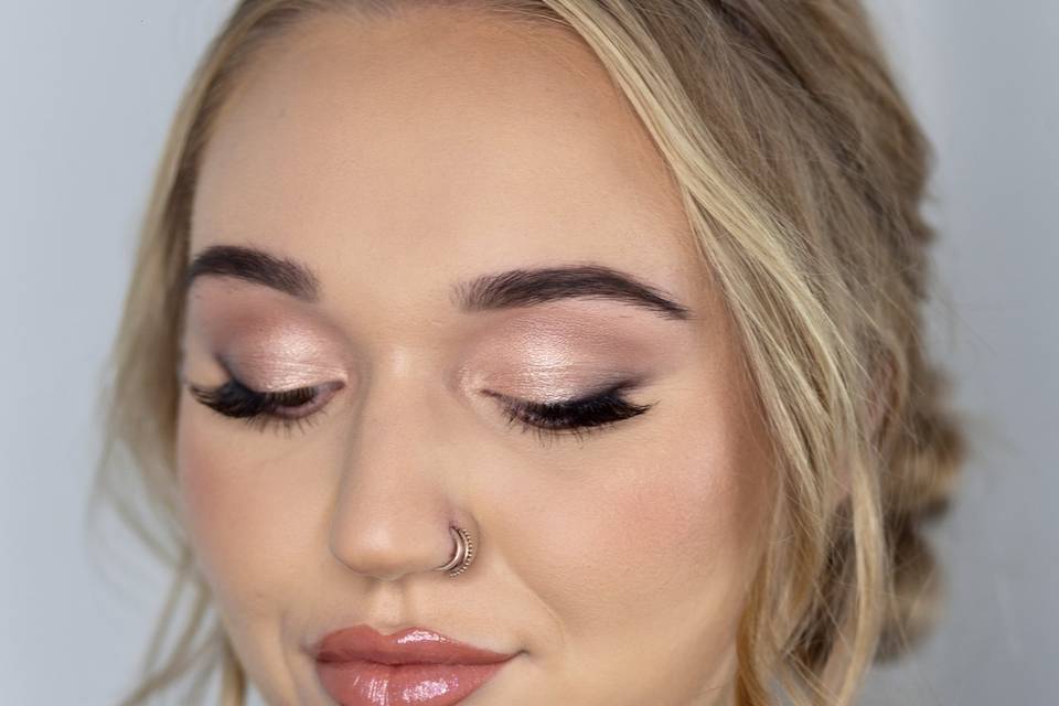 Bridal soft glam