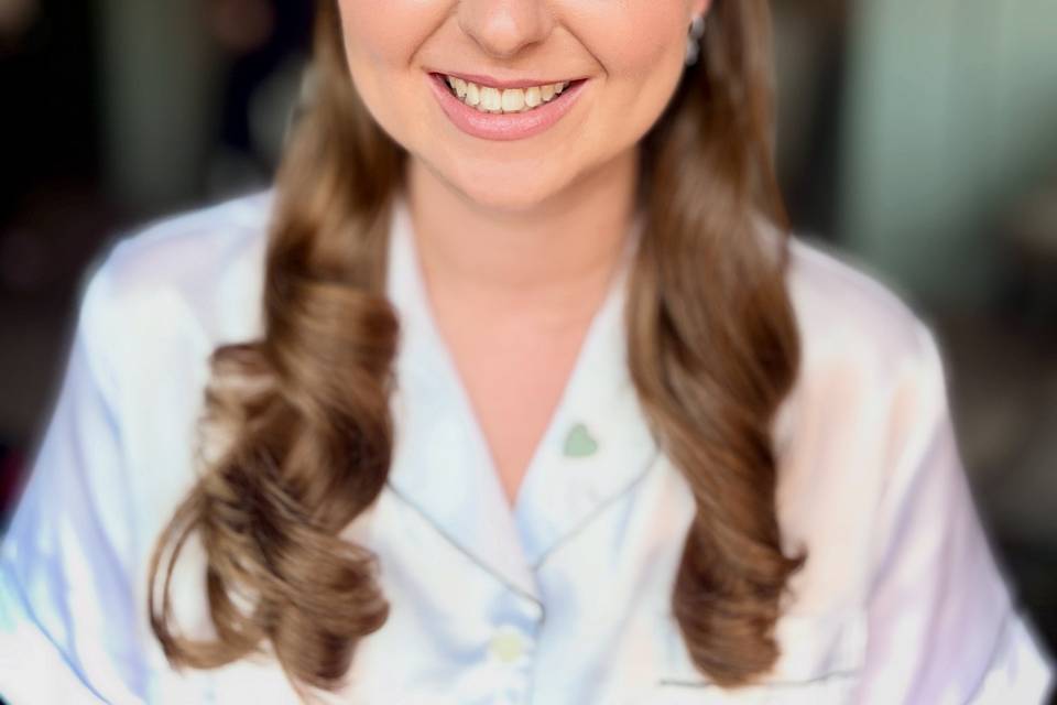 Soft glam bridal makeup