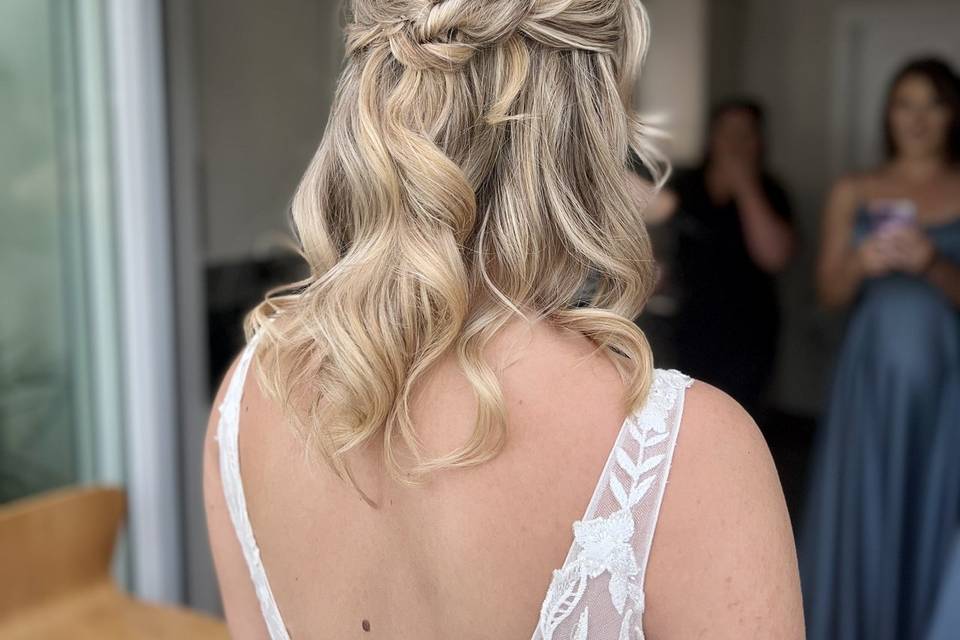 Bridal half-up hair